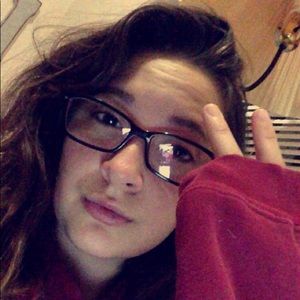 Meet your Posher, Lilly